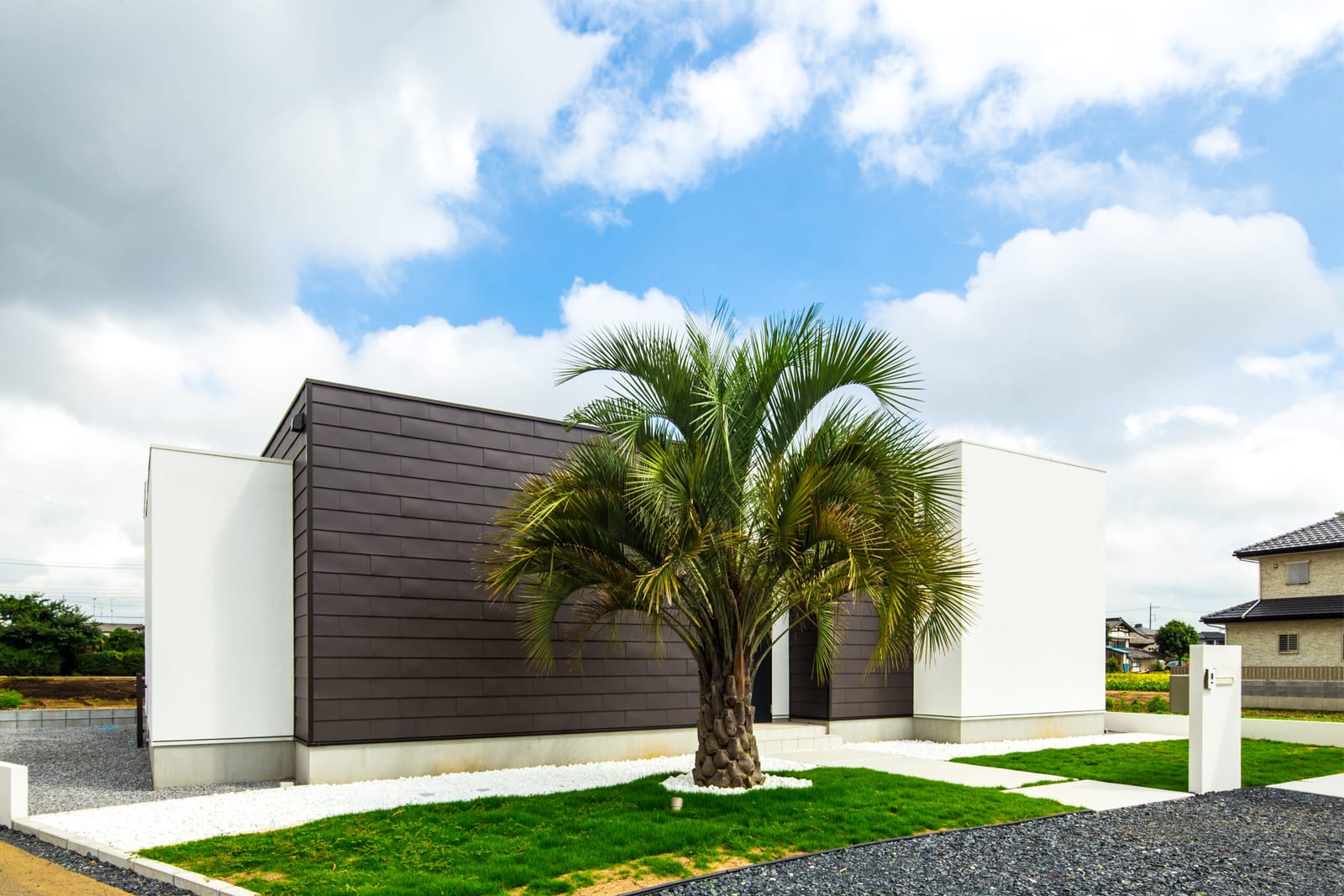 T-2 House の写真 1
